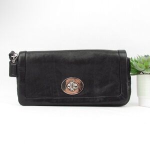 Vintage y2k Coach Black Leather Clutch with Silver Clasp
